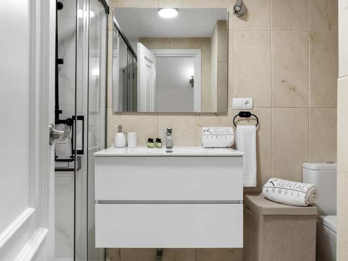 Bathroom 5, La Ruleta in Puerto Ban s - Marbella, Málaga