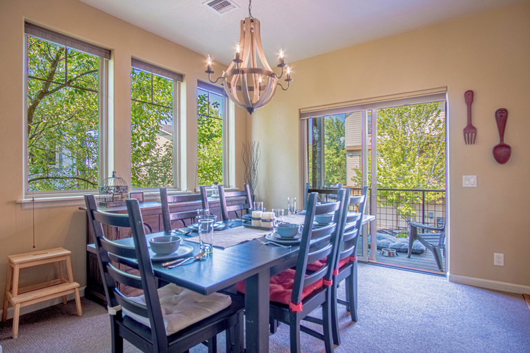 Dining 3, Sweetwater Retreat - Pet Friendly!, Blaine