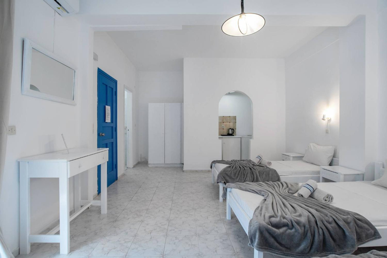 Bedroom 3, Santorini Hotel Pleasure Black Beach Perissa, South Aegean