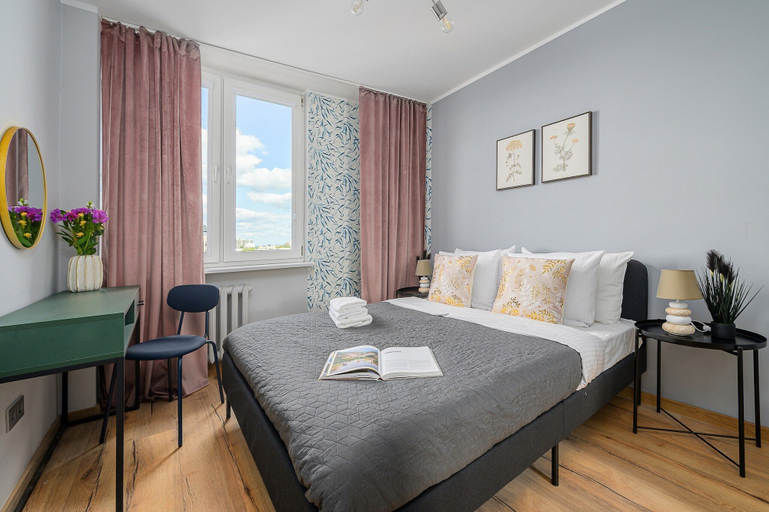 Room 2, Lumina 4-room Apart & Balcony near Metro, Warsaw