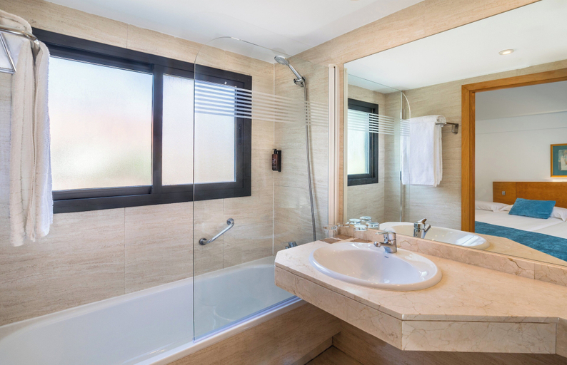 Bathroom 4, Sercotel de los Reyes, Madrid