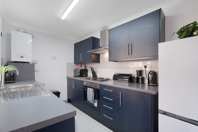 Room 4, Family Friendly 2BR Close to Durham City, Durham
