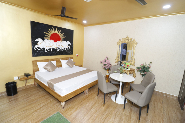 Room 4, Hotel Skyline Residency, Gautam Buddha Nagar