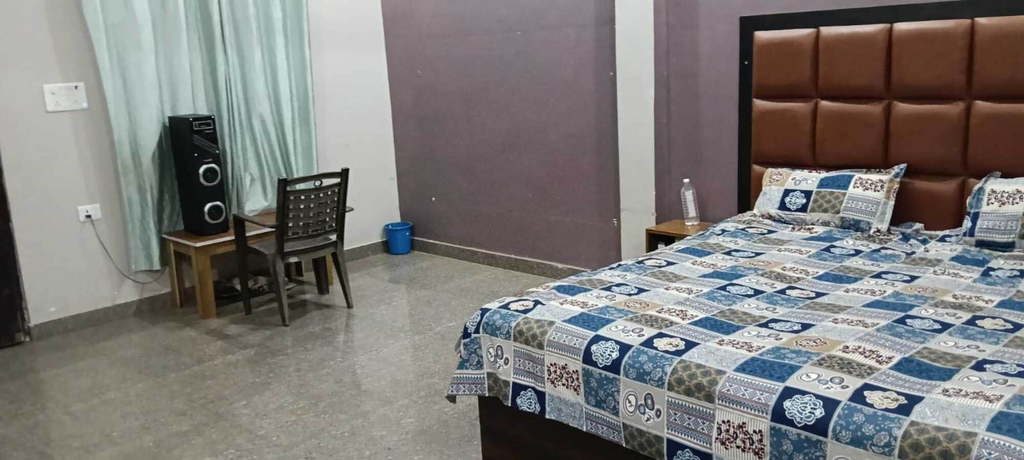 Room 2, The Singh Hotel, Auraiya