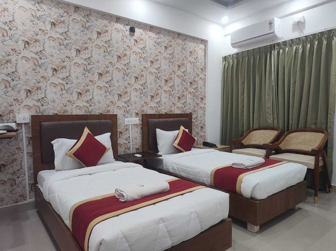 Room 5, PPH Living Sri Sai Comforts, Bangalore