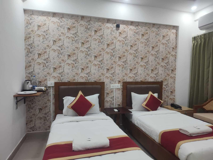 Room 2, PPH Living Sri Sai Comforts, Bangalore