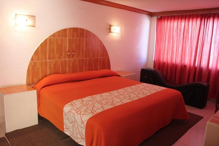 Room 3, Hotel Plaza Sahagún, Tlanalapa