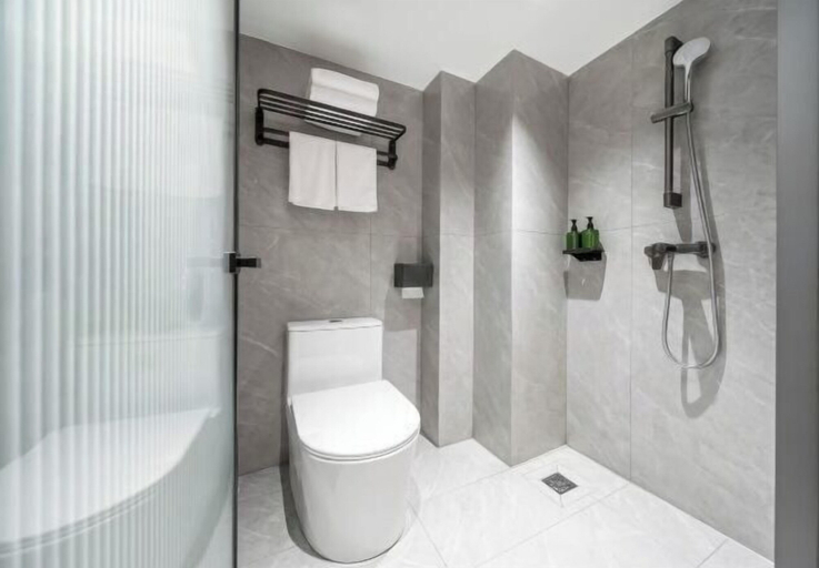 Bathroom 2, 365 Business Stays Express Hotel, Zhangzhou