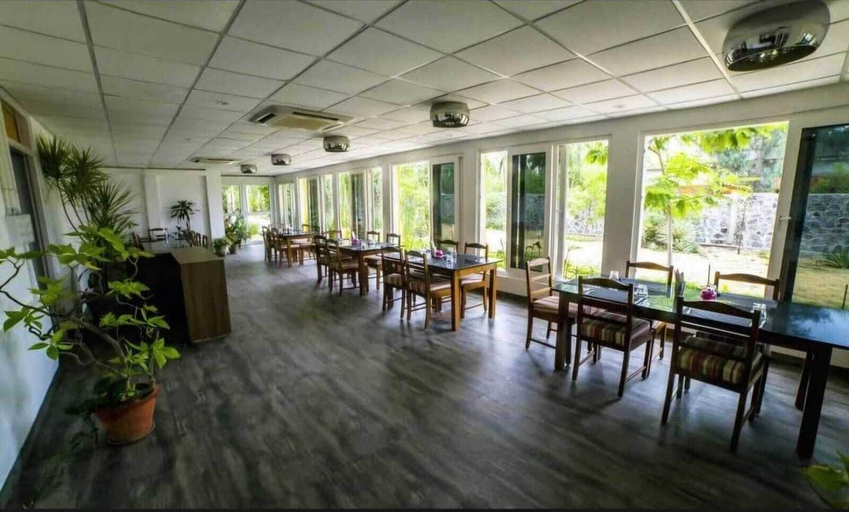 Dining, Bougainville By The Sea, Kancheepuram