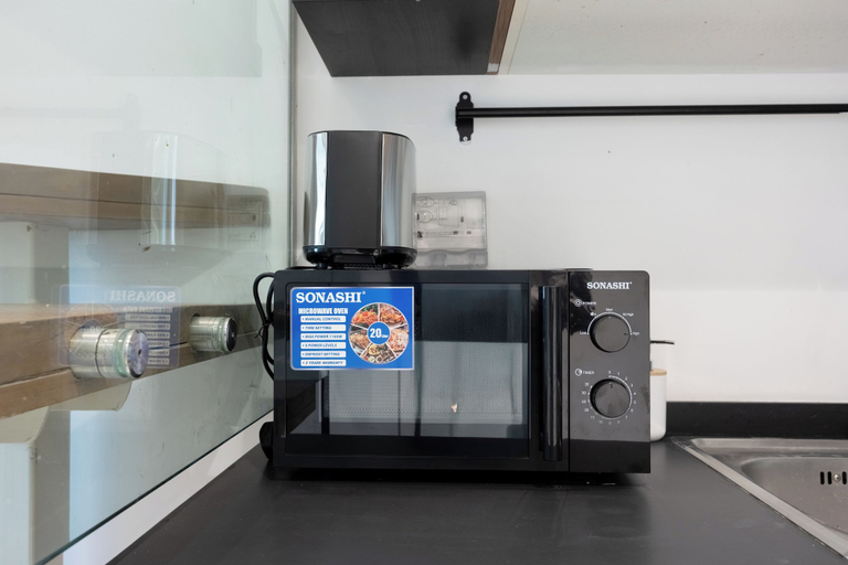Microwave 2, Bloomfields 2br Duplex in Oasis 1, Abu Dhabi City