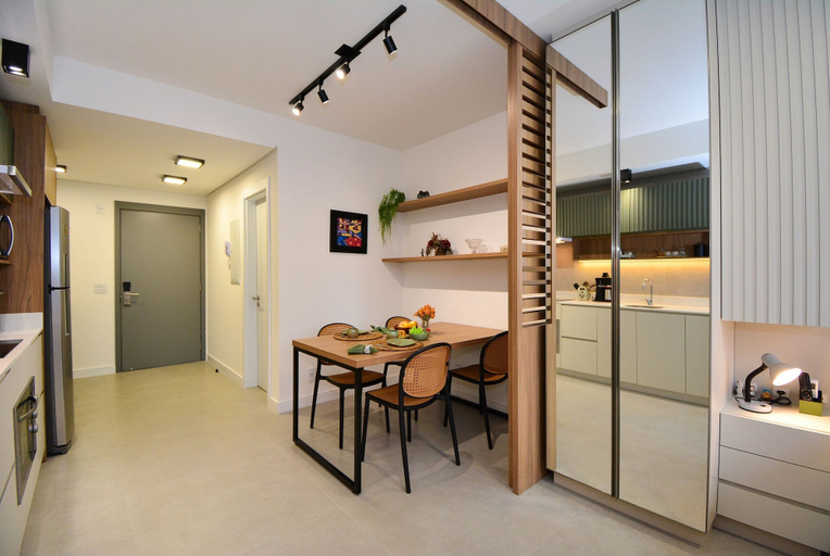 Dining 2, Studio com garagem em frente a UFSC e HU, Florianopolis
