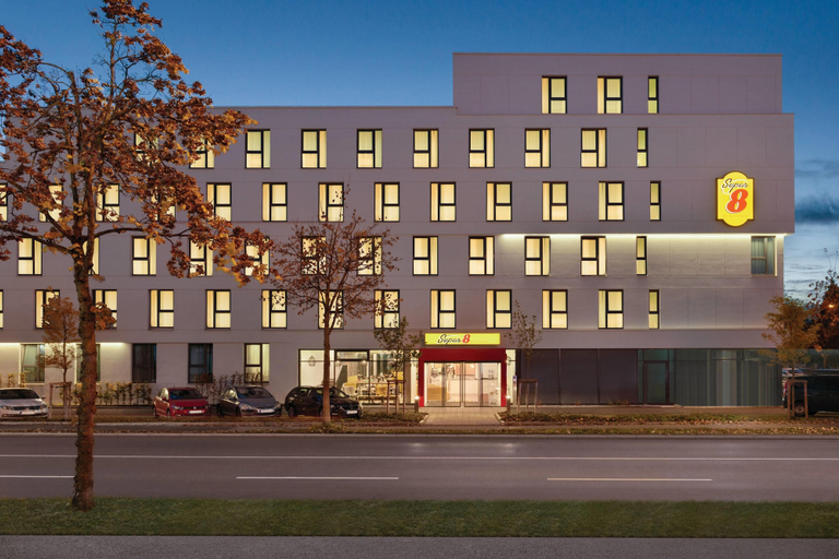 Exterior & Views 2, Super 8 by Wyndham Augsburg, Augsburg