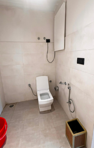 Bathroom 3, The Khawachan House, Leh