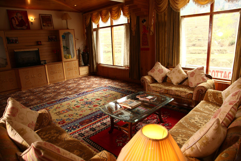 Public Area, Karma Cottages, Kullu