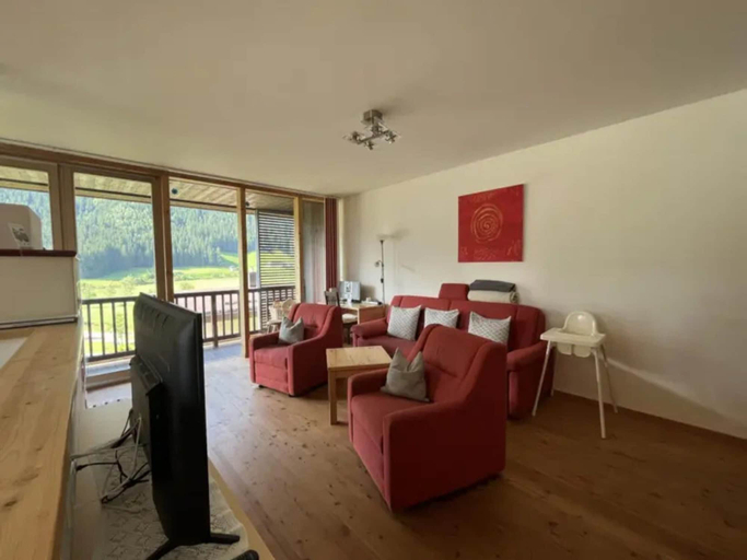 Living room, Zirbenholz Alpine Maisonette Stay, Zell am See