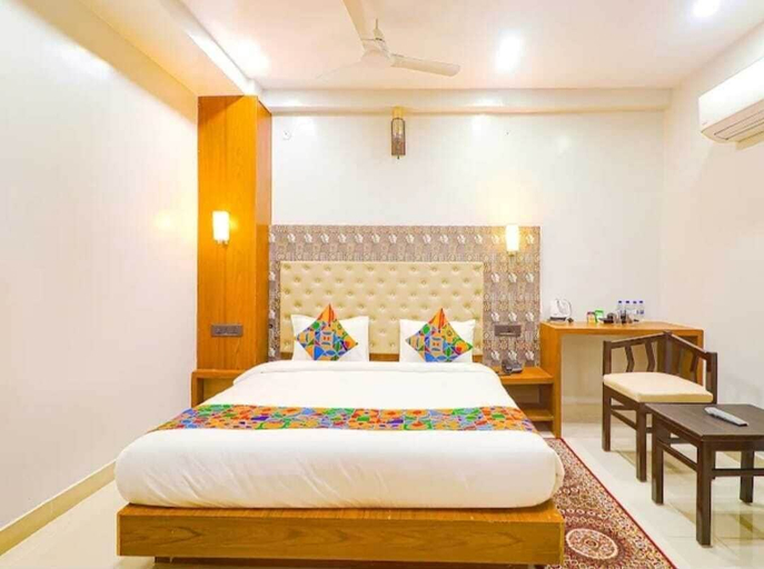 Room 2, HOTELPALASH, Patna