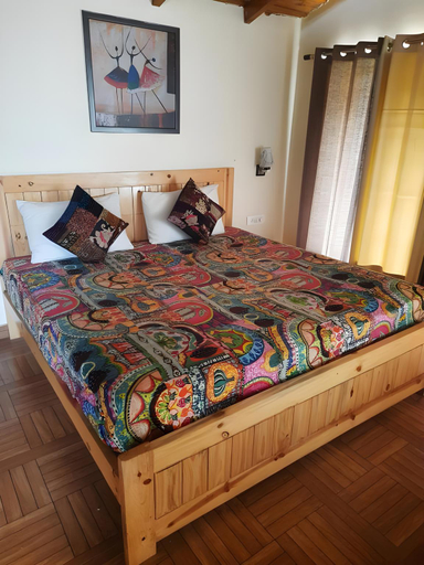 Bedroom 5, Hotel Sun Stars Inn, Nainital