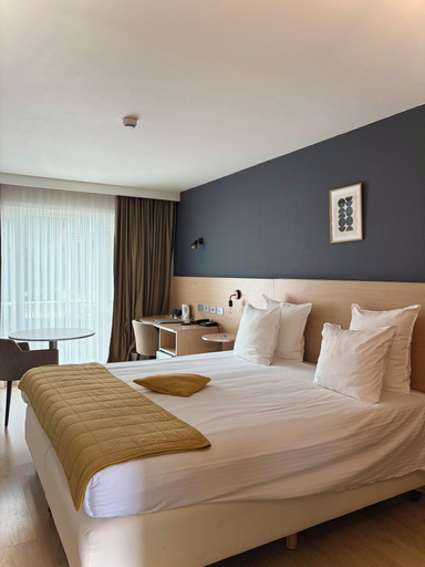 Bedroom 4, Auberge du Vieux Cedre, Hainaut