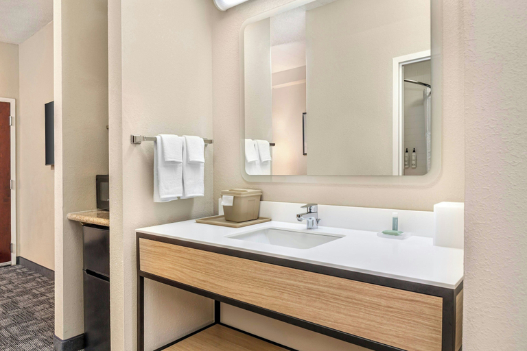 Bathroom 4, City Express By Marriott Elkridge, Howard