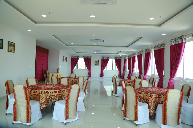 Food & Drinks 4, Jupiter One Continent Hitec Hotel, Hyderabad