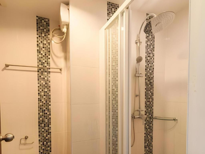 Bathroom, Cozy At 9 Hotel And Kitchen, Huai Kwang