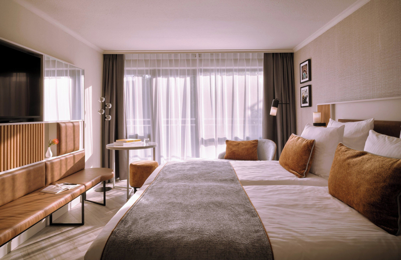 Bedroom 4, Leonardo Royal Hotel Baden-Baden, Baden-Baden