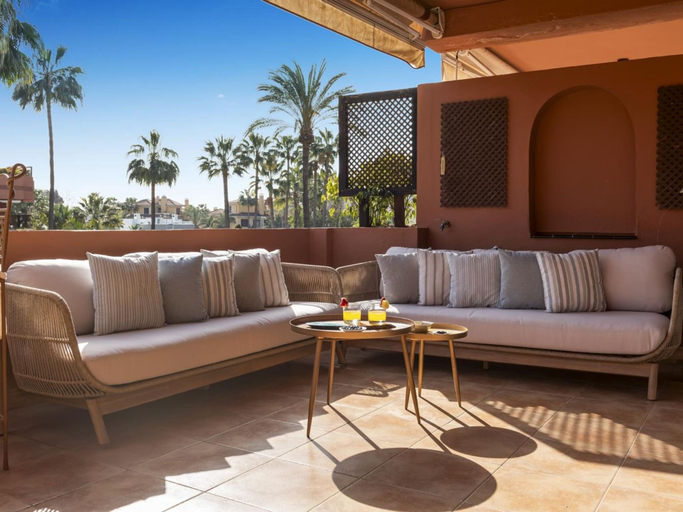 Room 1, Vistas a la Piscina en Complejo de Lujo, Málaga