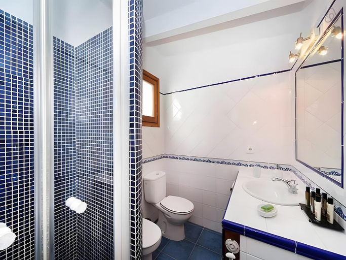 Bathroom 2, Villa Rocio, Baleares