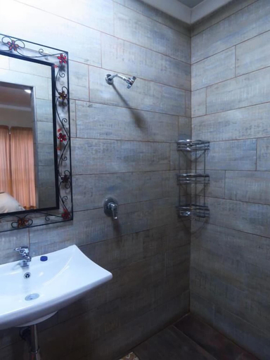 Bathroom 3, Huis Afrika, Sedibeng