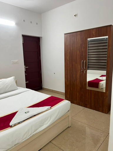 Entrance 5, Neo Stayza Elite Ulloor, Thiruvananthapuram