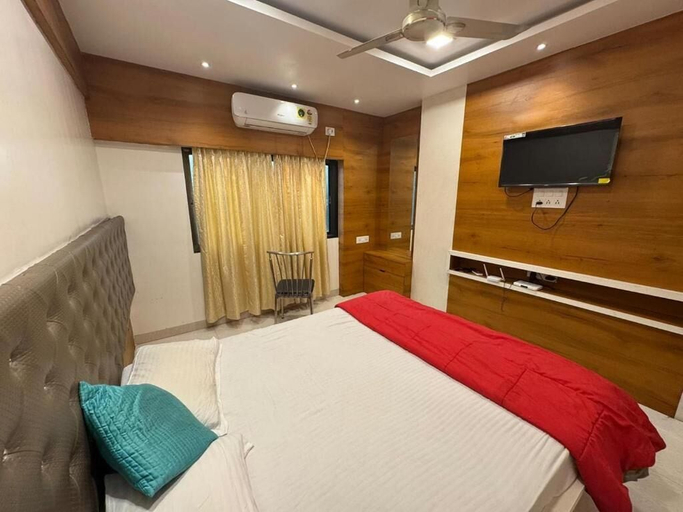 Room 2, Hotel Sugran, Raigarh
