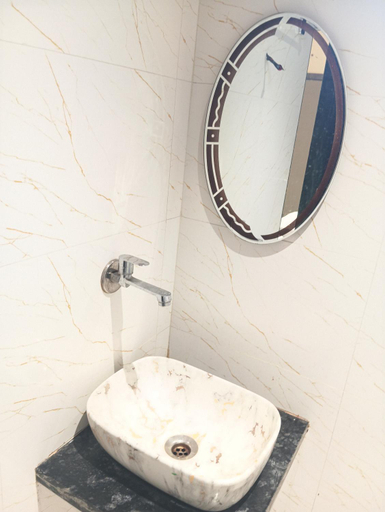 Bathroom 4, Hotel Royal Inn, Thane