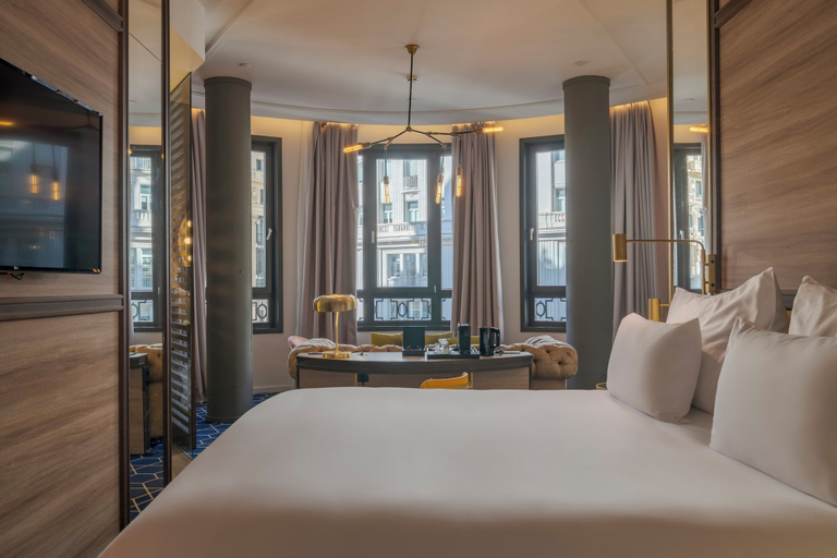 Bedroom 3, Pestana CR7 Gran Vía Madrid, Madrid