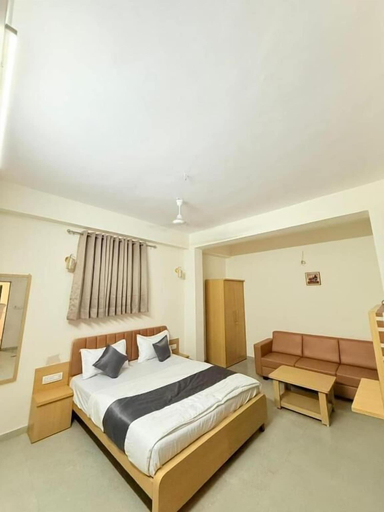 Room 3, Hotel Krishna Garden, Valsad