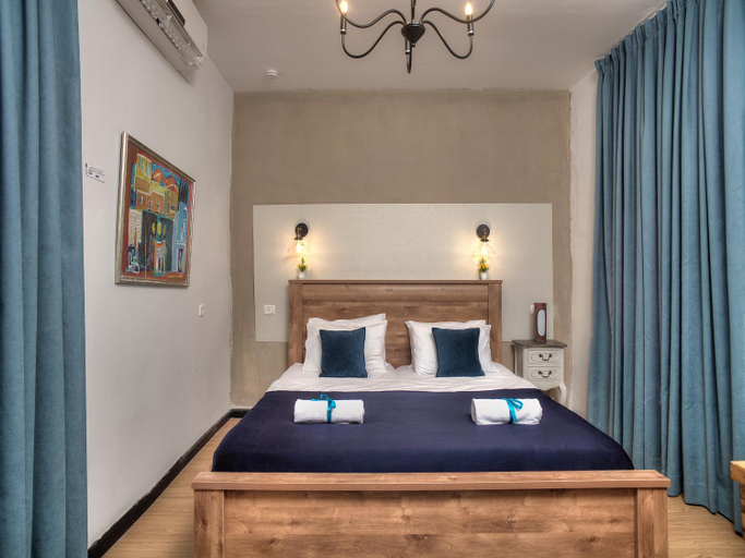 Bedroom 3, אבני החושן - סוויטות יוקרה בצפת העתיקה - Avnei Hachoshen - Luxury Suites in the Old City