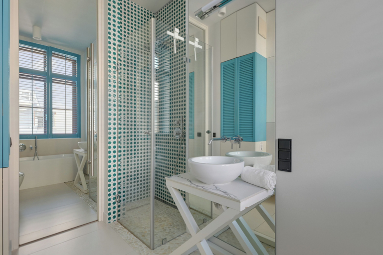 Bathroom 2, Sopot Loft Living with Parking, Sopot