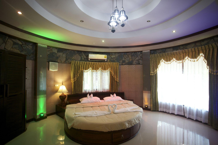 Bedroom, Two Tiger Resort & spa, Pattaya