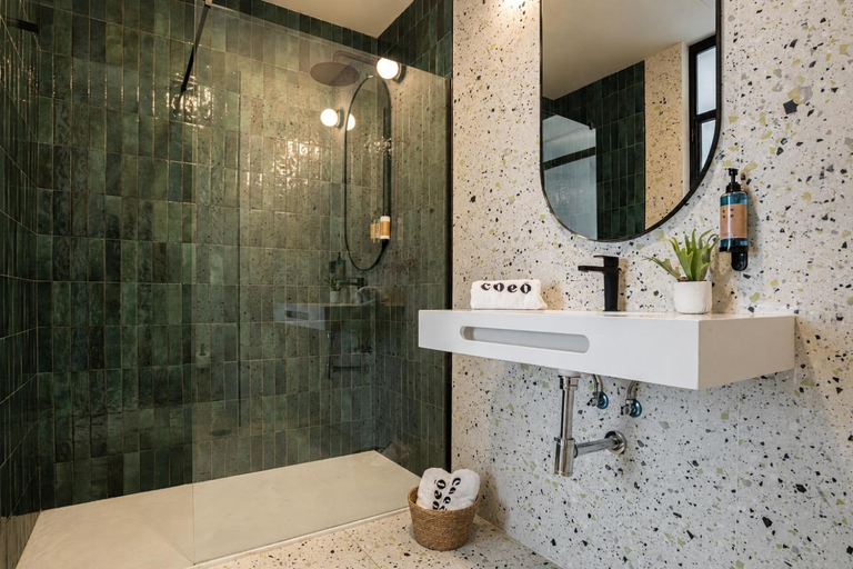 Bathroom 4, Coeo Suites Parras, Málaga