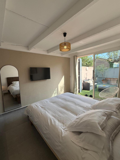 Bedroom 2, Hebe la villa, Var