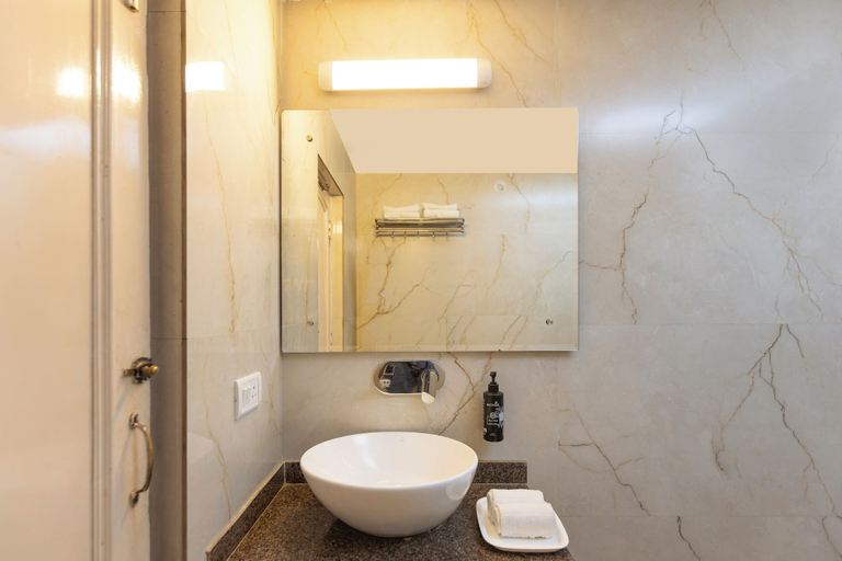 Bathroom 5, juSTa Riverside Resort - Srinagar, Garhwal
