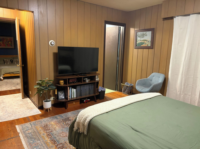 Room 2, The Butte House at Hudspeth Estate, Crook