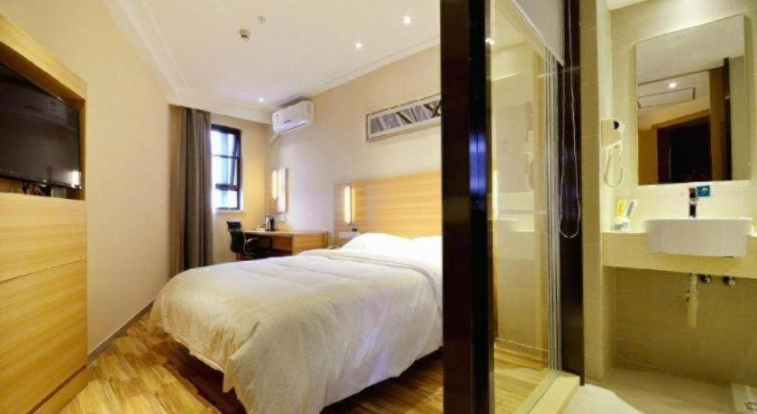Bedroom 2, City Comfort Inn Wuhan Jiangxia Stadium, Wuhan