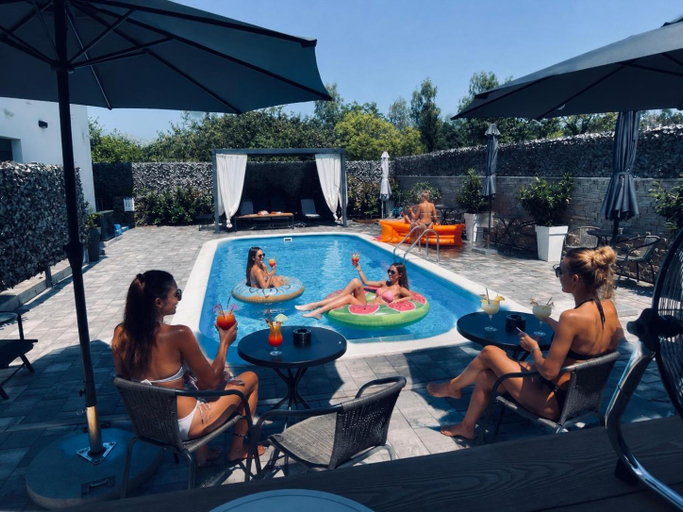 Sport & Beauty 2, 4 TREES Airport Resort Apartments and Rooms, Velika Gorica