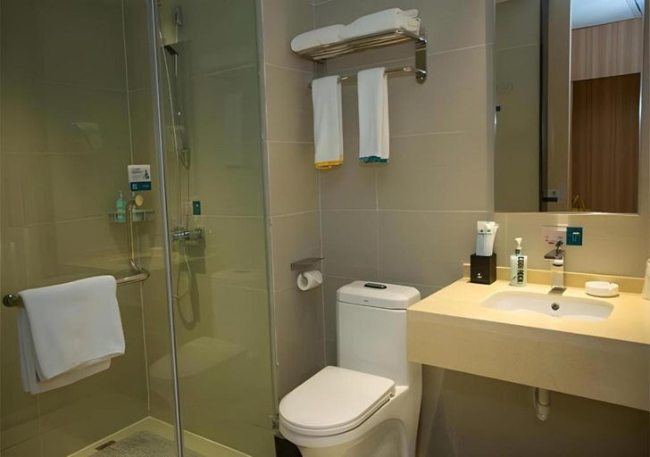 Bathroom 3, City Comfort Inn Qichun Experimental Middle School, Huanggang