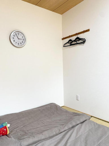 Bedroom 4, 関空直通、アクセス便利、通天閣近く、林林の民宿9119, Osaka