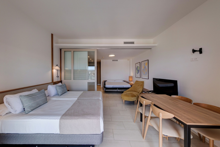 Bedroom 3, Ohtels Les Oliveres, Tarragona
