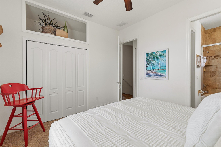 Room 4, Tranquil Tides, Volusia