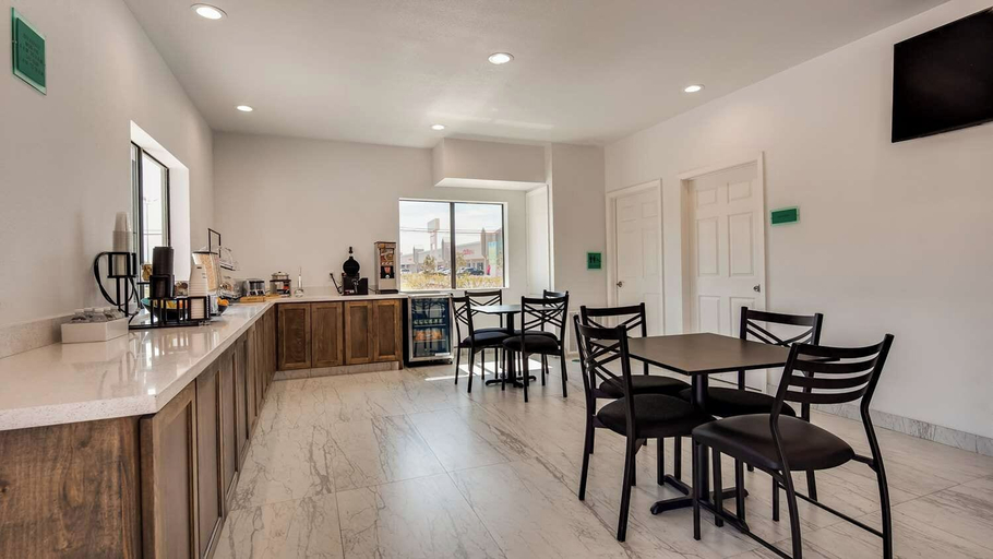 Dining 3, Platinum Stay Inn & Suites, Houston