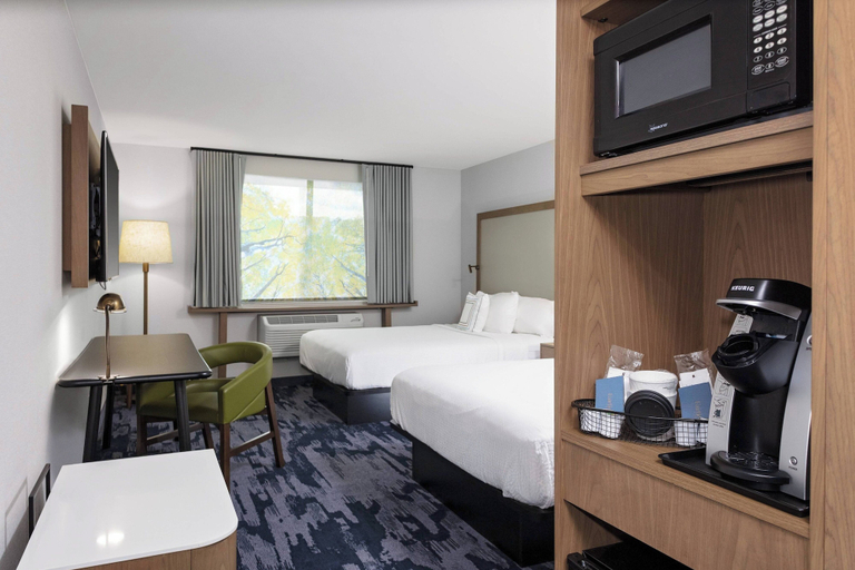 Bedroom 3, Fairfield Inn & Suites by Marriott Indianapolis Greenfield, Hancock