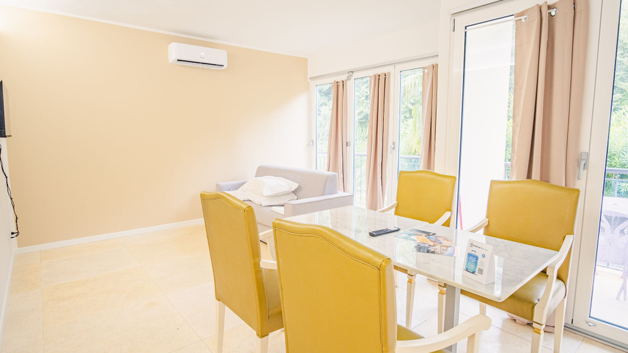 Room 5, 20 Relais du Lac Elite - Italian Homing, Brescia